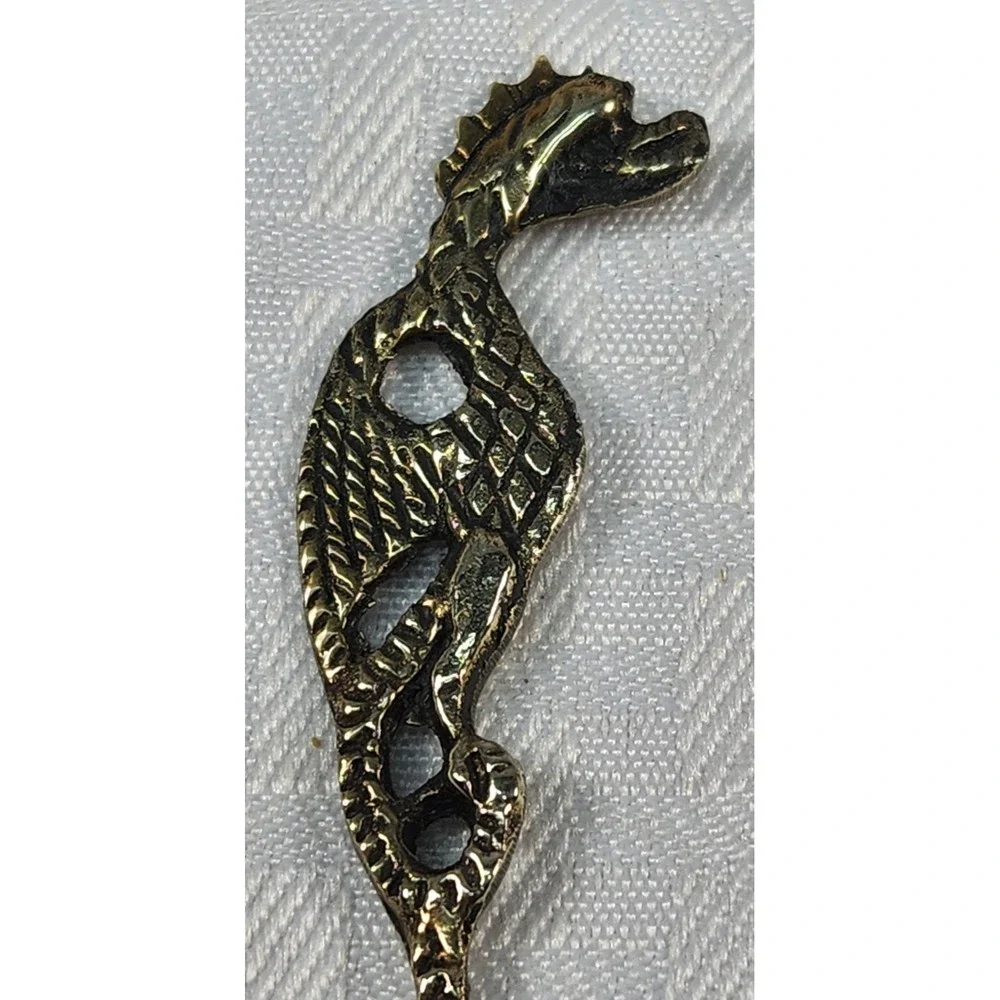 The Unbranded Brand vtg griffin